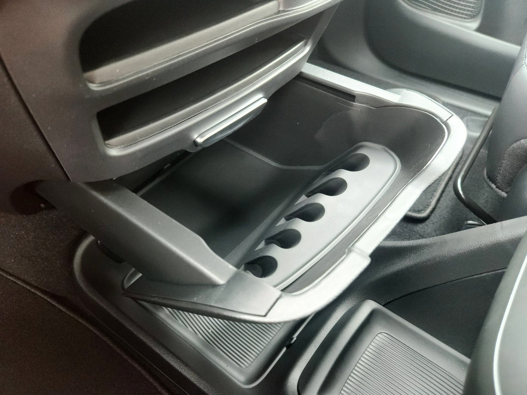 New 2027 Chrysler Pacifica Select FWD image 35
