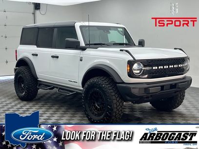 New 2026 Ford Bronco Big Bend w/ Black Appearance Package