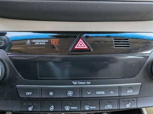 Used 2020 Hyundai Tucson Limited image 25