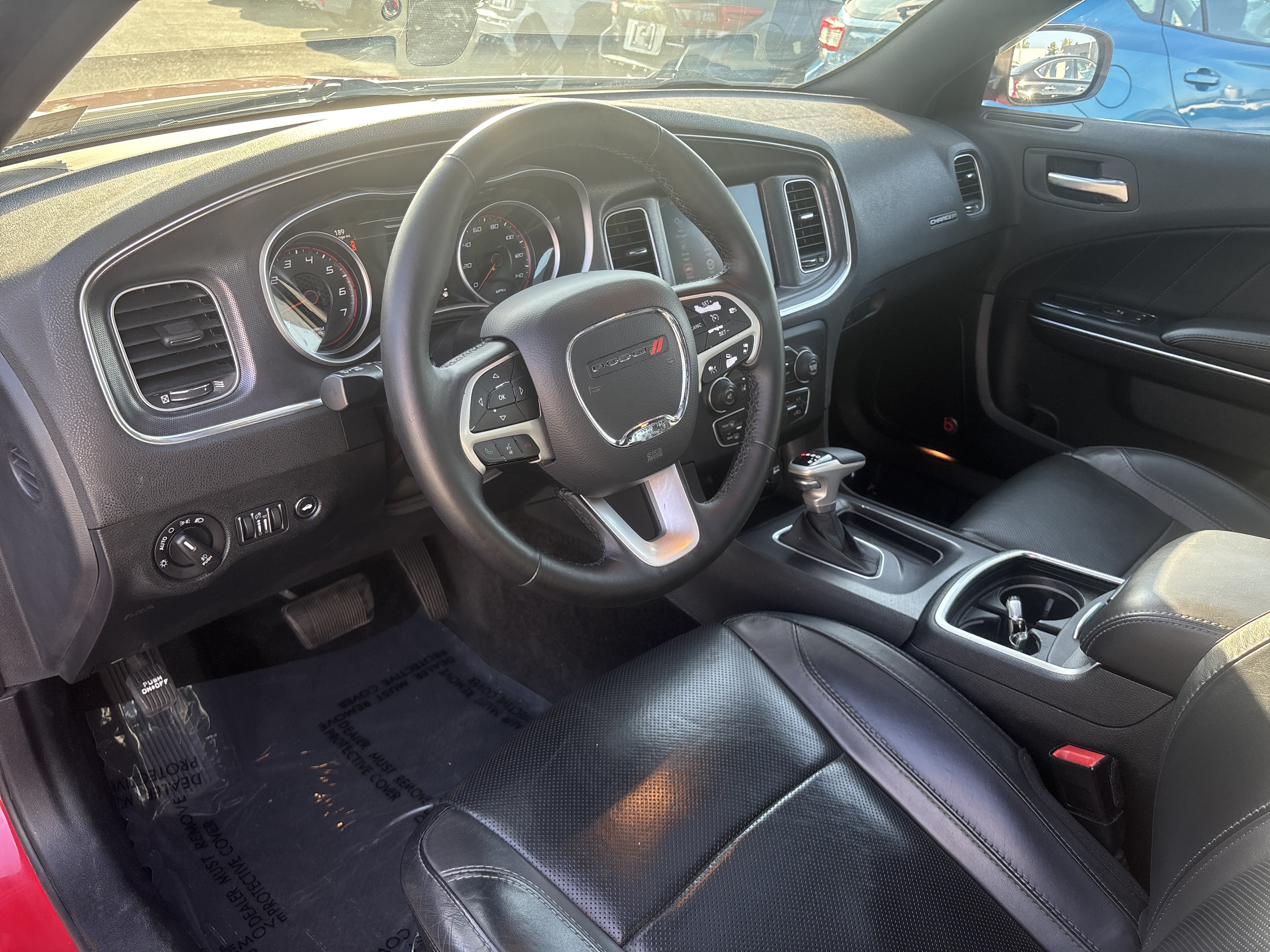 Used 2016 Dodge Charger SXT w/ AWD Premium Group image 29