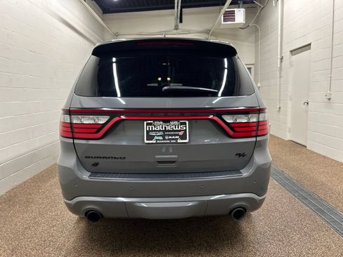 Used 2022 Dodge Durango R/T w/ Blacktop Package AWD/4WD image 3