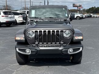 Used 2021 Jeep Gladiator Sport video 2