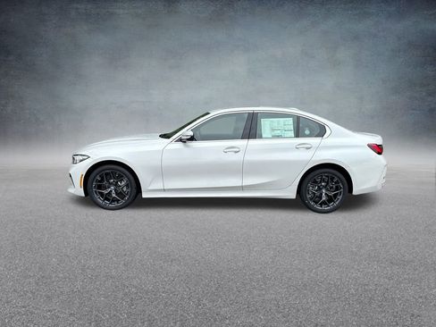Used 2025 BMW 330i xDrive Sedan w/ Convenience Package image 6