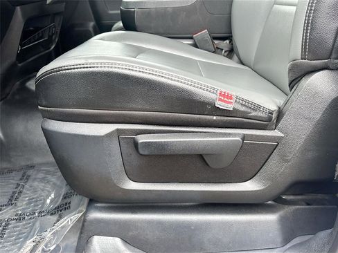 Used 2021 RAM 2500 Tradesman w/ Chrome Appearance Group image 18