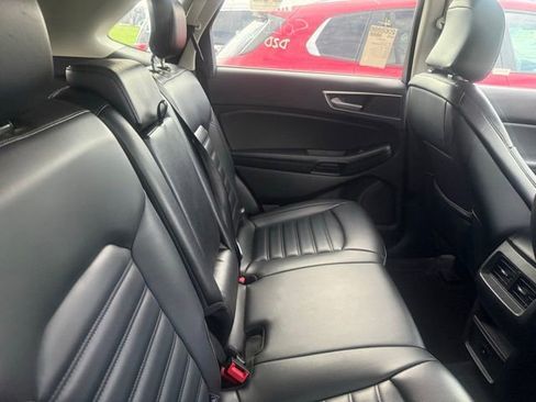 Used 2024 Ford Edge SEL image 6