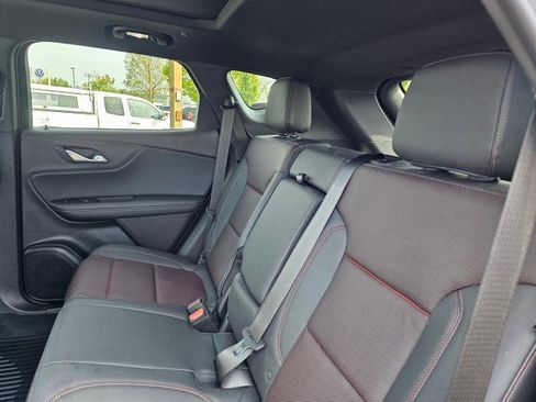 Used 2022 Chevrolet Blazer RS w/ Enhanced Convenience Package image 22