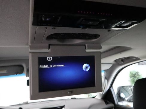 Used 2015 Cadillac Escalade Premium AWD/4WD image 28