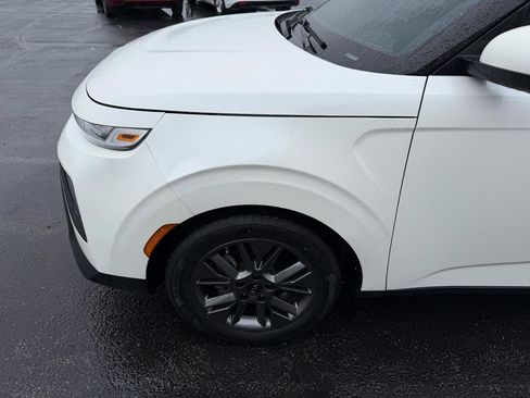 Used 2021 Kia Soul S FWD image 11