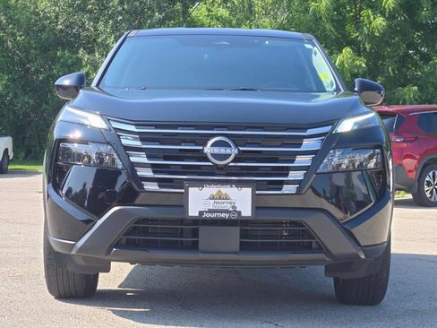 Used 2026 Nissan Rogue SV AWD/4WD image 3