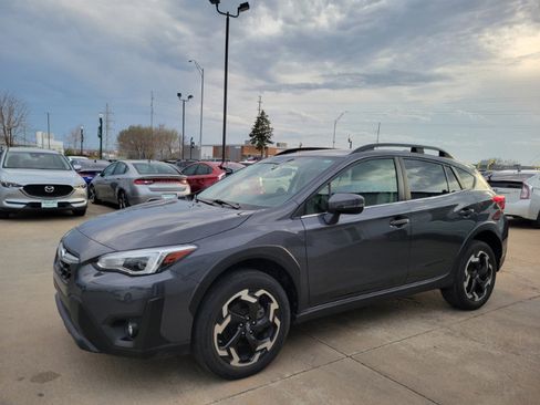 Used 2023 Subaru Crosstrek 2.5i Limited image 3