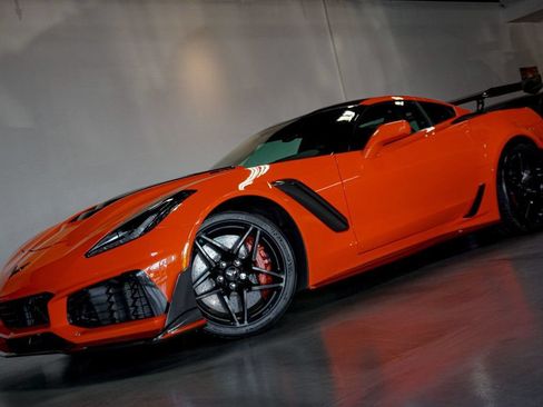 Used 2019 Chevrolet Corvette ZR1 RWD image 91