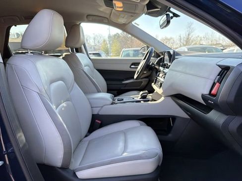 Used 2022 Nissan Pathfinder SL image 26