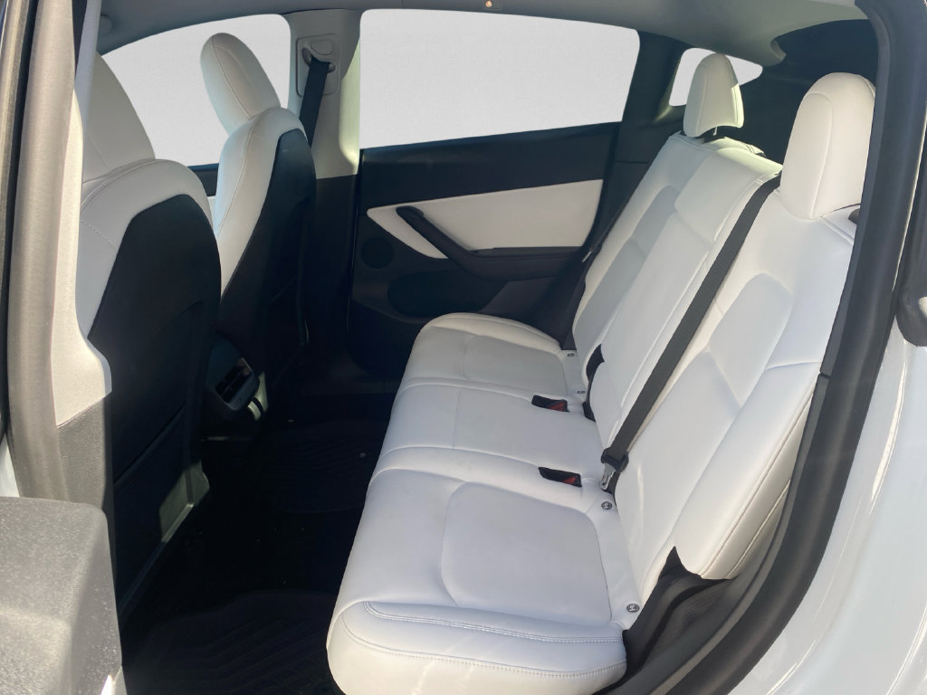 Used 2021 Tesla Model Y Long Range AWD/4WD image 22