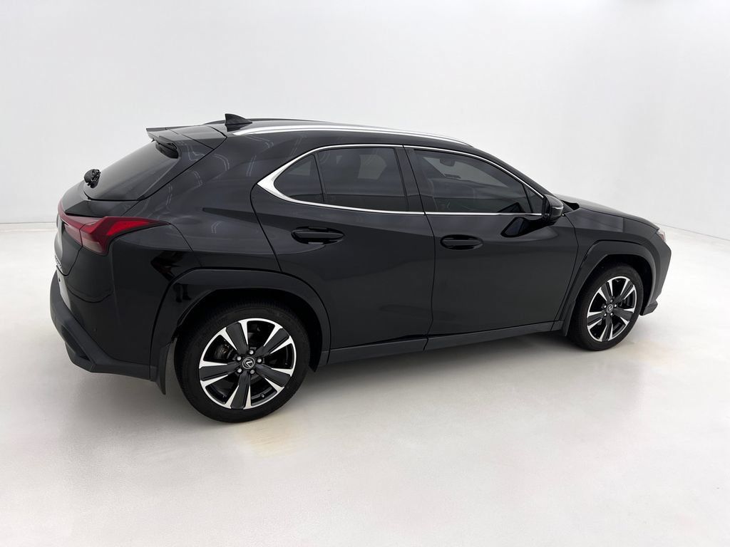 Used 2023 Lexus UX 250h AWD w/ Premium Package image 6