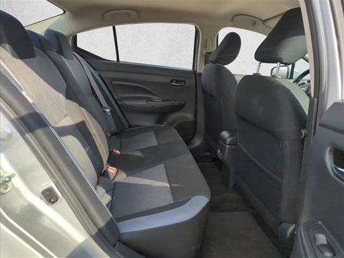 Used 2025 Nissan Versa SV image 18