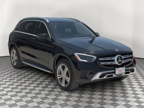Used 2021 Mercedes-Benz GLC 300 w/ Driver Assistance Package image 7