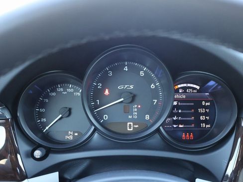 New 2026 Porsche Macan GTS image 27