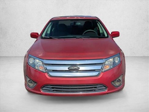 Used 2010 Ford Fusion SE FWD image 2