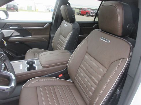 New 2026 GMC Acadia Denali Ultimate image 13