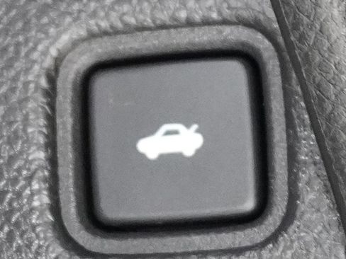Used 2019 Honda Accord LX image 23