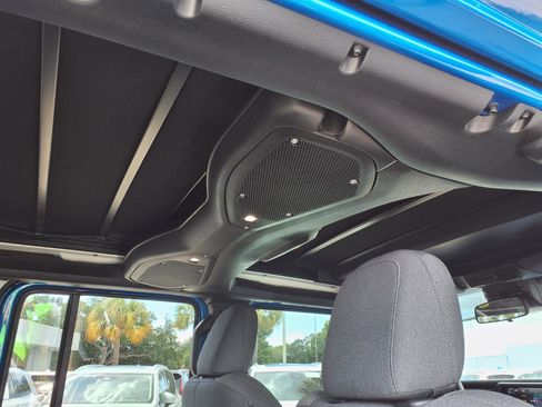 Used 2024 Jeep Wrangler Unlimited Sport AWD/4WD image 18