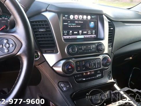 Used 2019 Chevrolet Suburban Premier AWD/4WD image 26