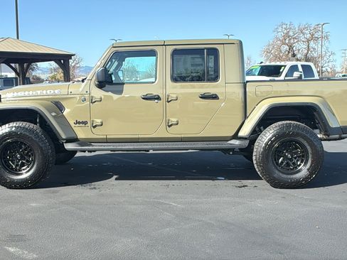 New 2025 Jeep Gladiator Sport image 6