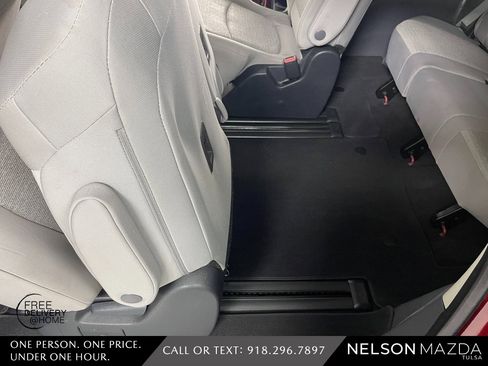 Used 2023 Toyota Sienna LE image 41