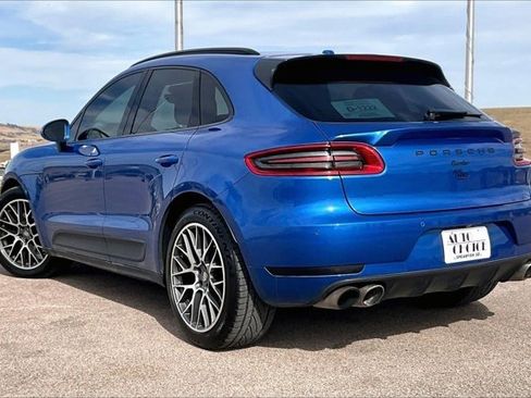 Used 2017 Porsche Macan S image 4