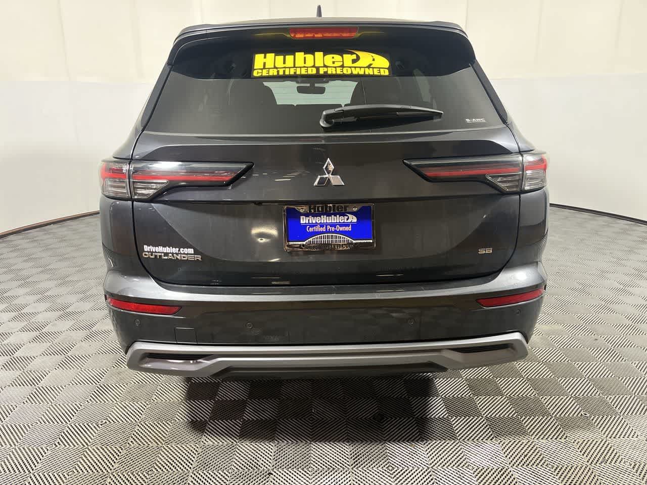 Used 2025 Mitsubishi Outlander SE AWD/4WD image 7