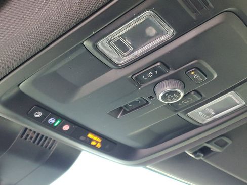 Used 2025 Chevrolet Tahoe RST w/ RST Performance Edition image 22