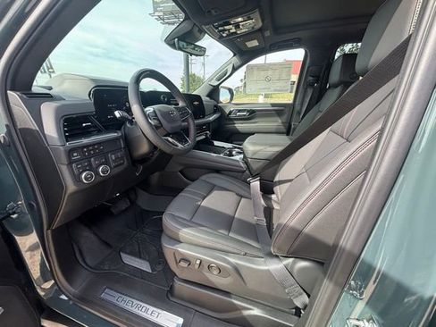 New 2026 Chevrolet Suburban RST AWD/4WD image 11