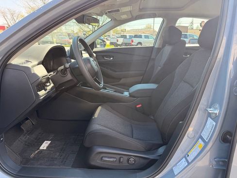 Used 2026 Honda Accord SE image 9