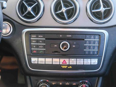Used 2019 Mercedes-Benz GLA 250 4MATIC image 15