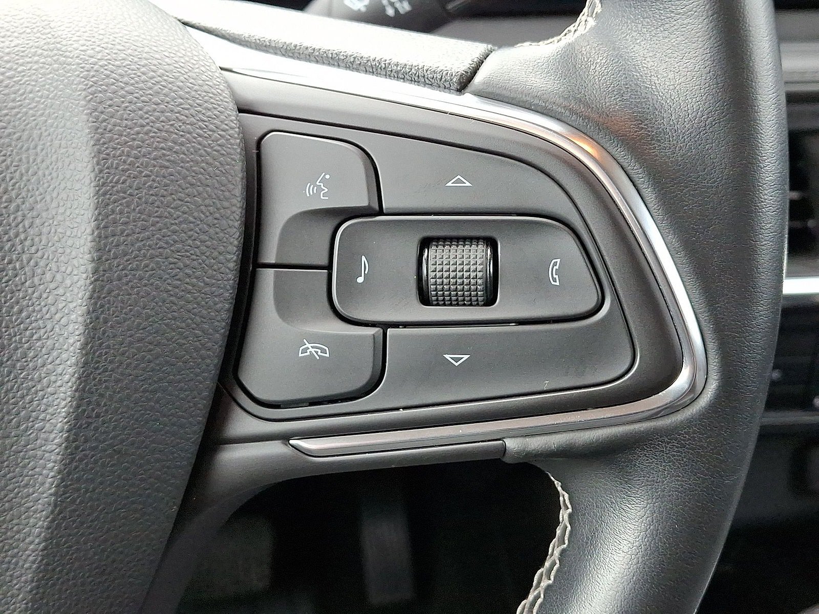 Used 2024 Buick Encore GX Preferred AWD/4WD image 18