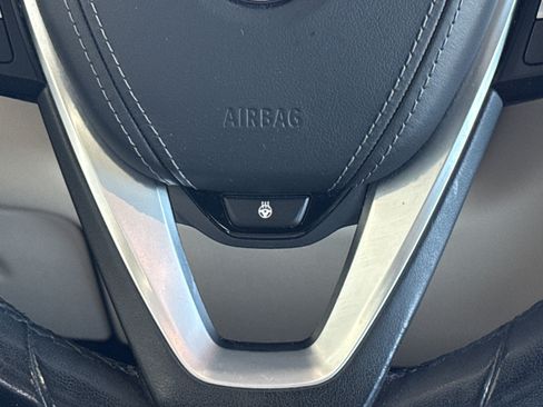 Used 2021 BMW X5 sDrive40i w/ Convenience Package image 47