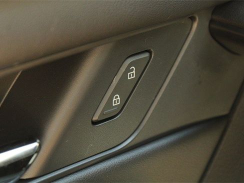 Used 2025 MAZDA CX-70 3.3 Turbo w/ Premium Plus Pkg image 18