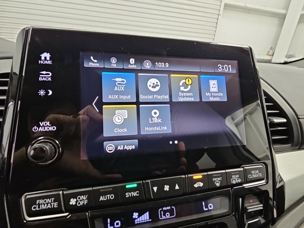 Used 2018 Honda Odyssey EX image 17