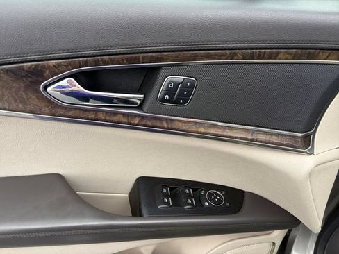 Used 2016 Lincoln MKX Reserve w/ Equipment Group 102A AWD/4WD image 19