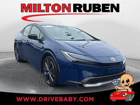 Certified 2024 Toyota Prius Limited w/ Limited Premium Package FWD image 1