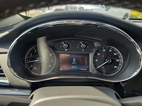 Used 2022 Buick Encore Preferred w/ Safety Package image 28