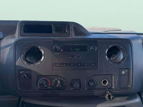 Used 2012 Ford E-250 and Econoline 250 w/ Commercial Cargo Van Pkg image 18