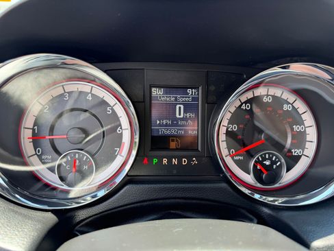 Used 2017 Dodge Grand Caravan GT FWD image 18