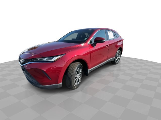 Used 2023 Toyota Venza LE AWD/4WD image 4