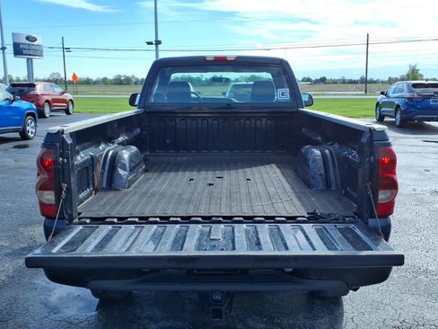 Used 2004 Chevrolet Silverado 2500 W/T AWD/4WD image 9
