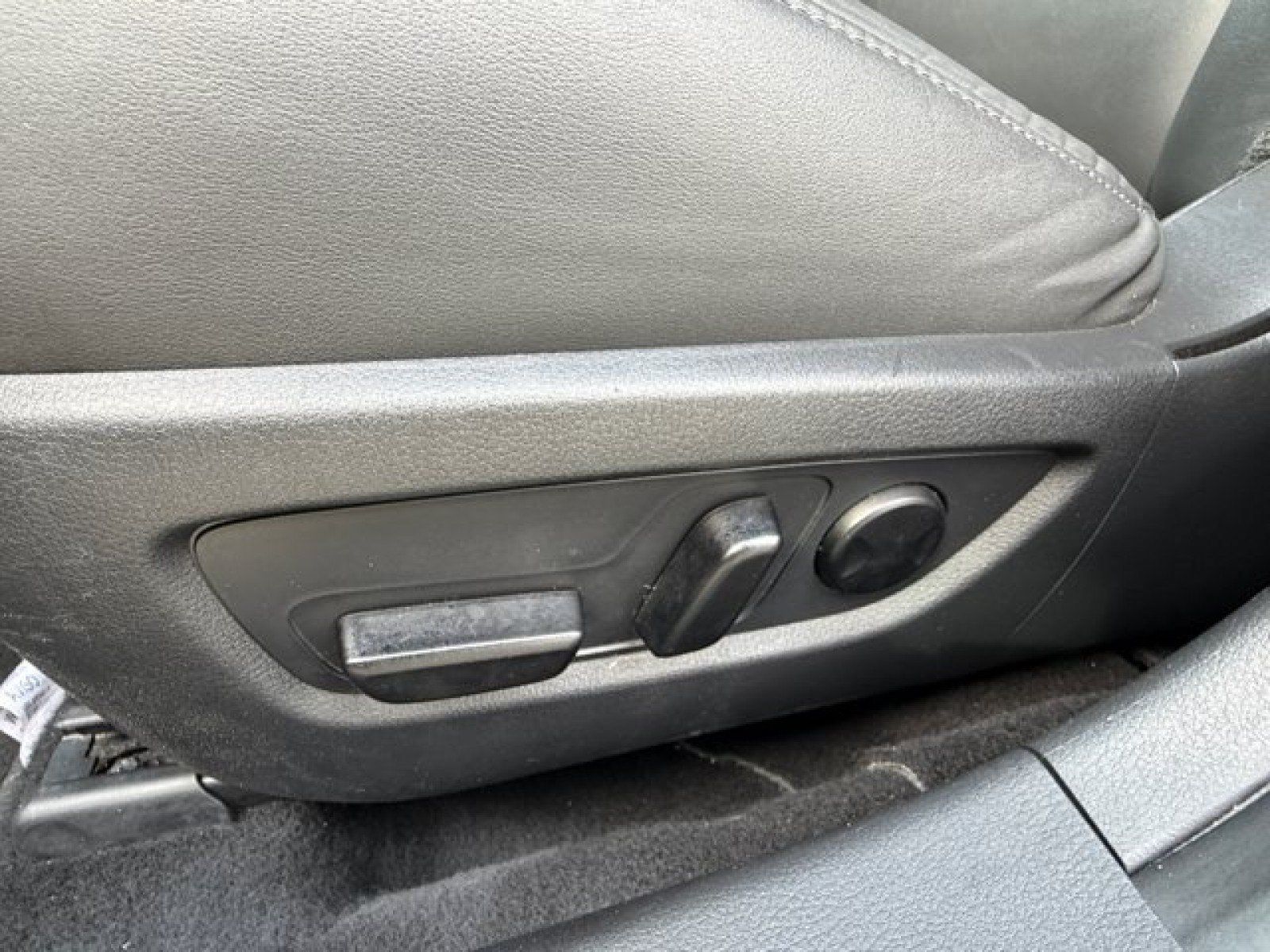 Used 2025 MAZDA CX-30 AWD 2.5 S w/ Preferred Package image 11