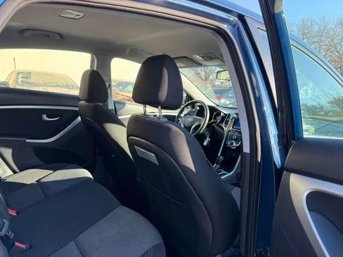 Used 2016 Hyundai Elantra GT image 16