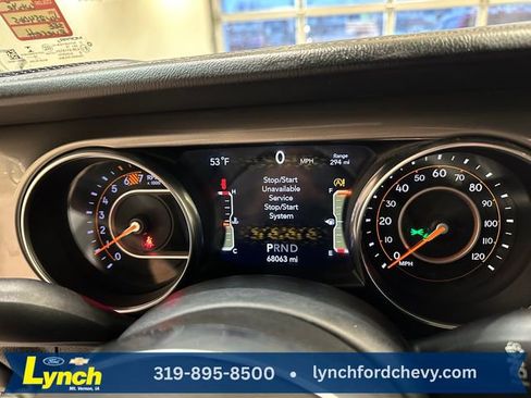 Used 2018 Jeep Wrangler Unlimited Sahara image 27