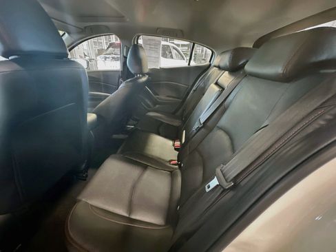 Used 2014 MAZDA MAZDA3 s Grand Touring FWD image 29