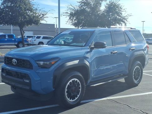 Certified 2025 Toyota 4Runner TRD Off-Road Premium image 8